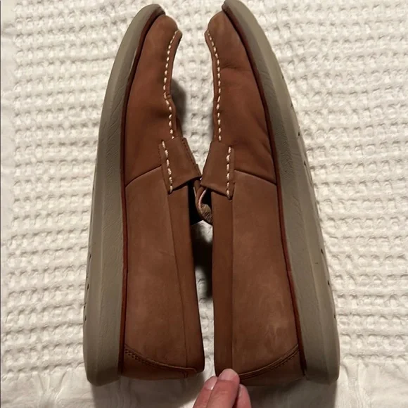 Sperry Brown Loafers Classic Slip-On Design - Picture 3 of 4